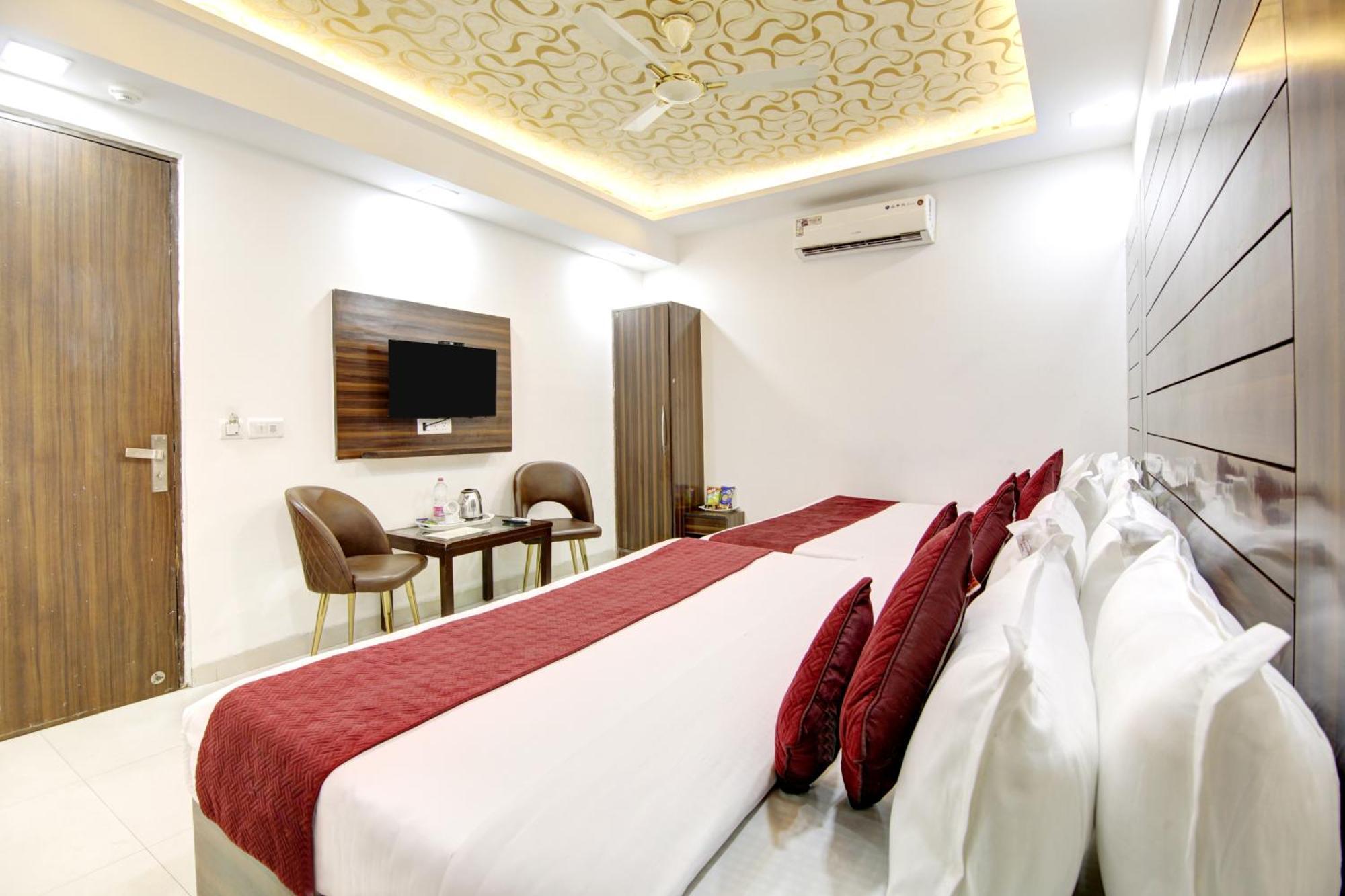 Airport Hotel Chanakya Delhi Ню Делхи Екстериор снимка
