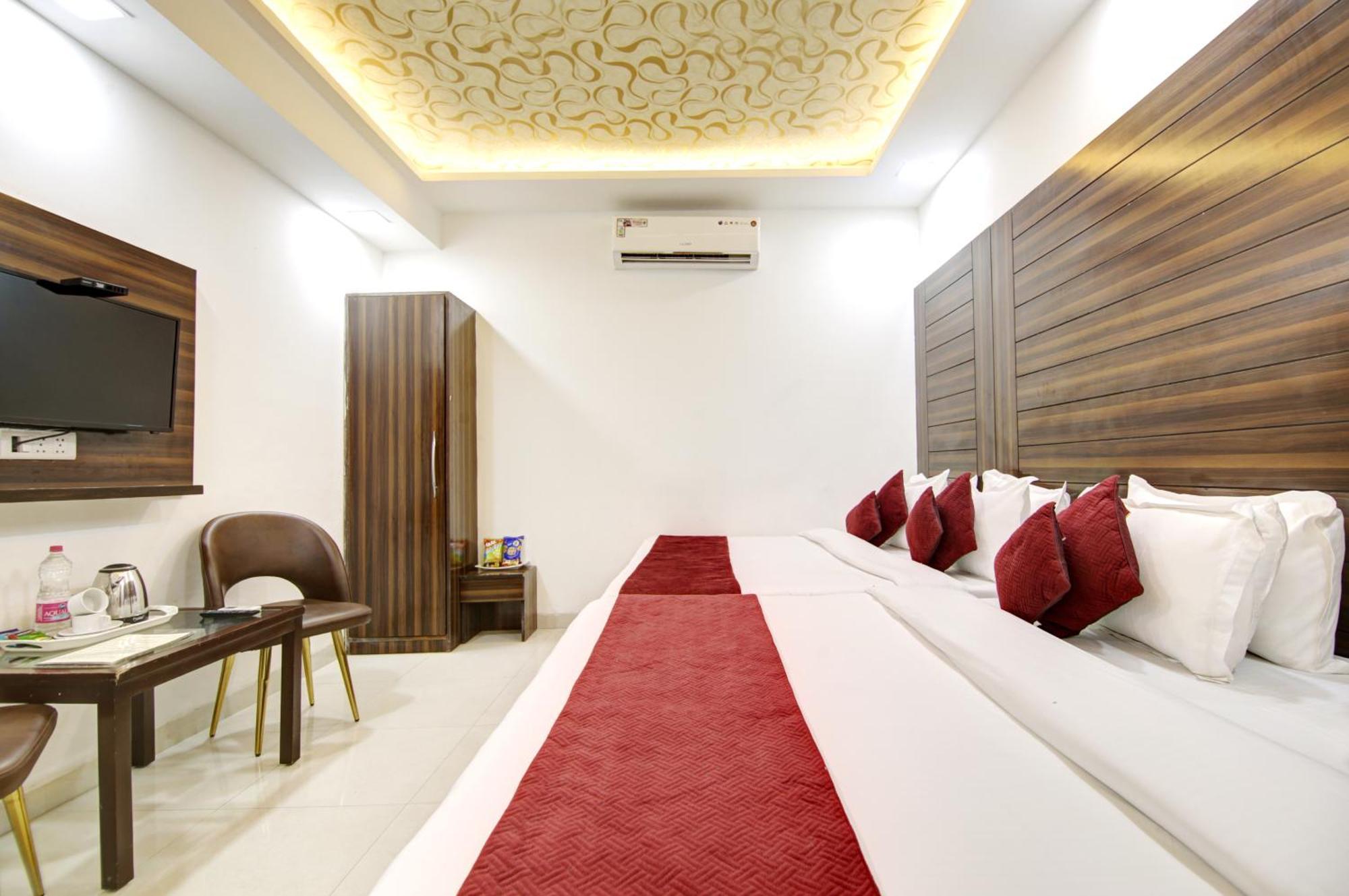 Airport Hotel Chanakya Delhi Ню Делхи Екстериор снимка