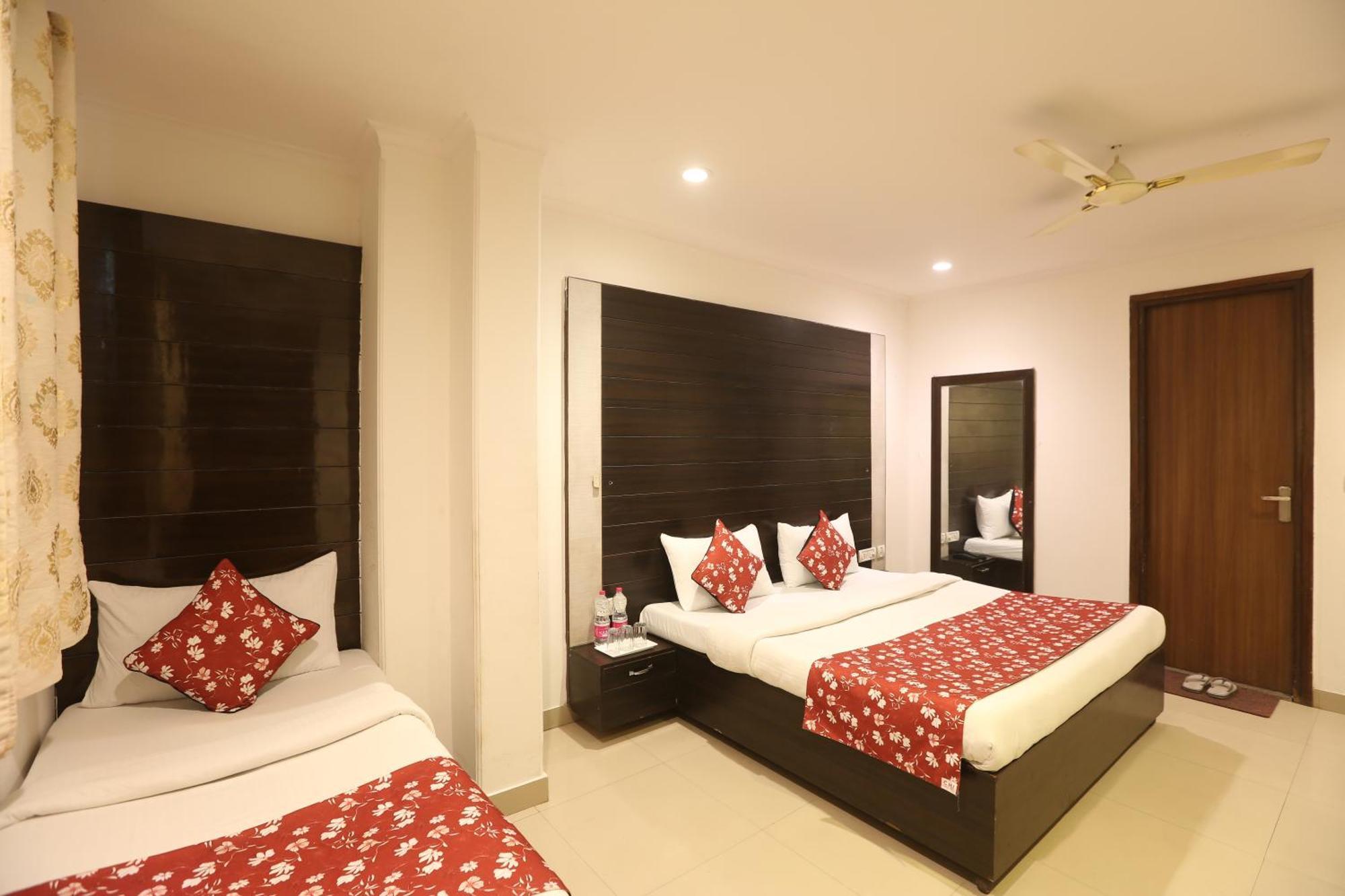 Airport Hotel Chanakya Delhi Ню Делхи Екстериор снимка