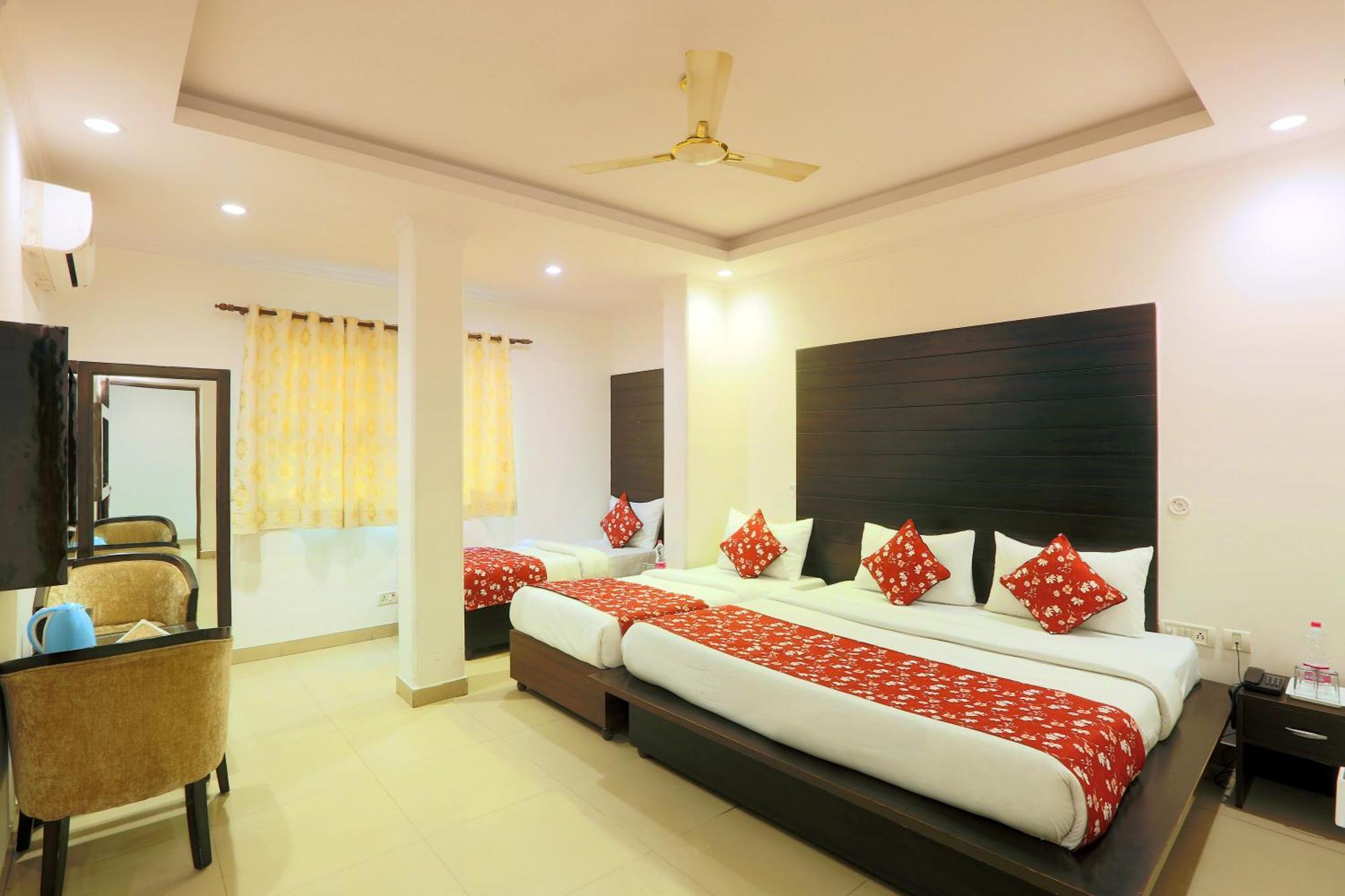 Airport Hotel Chanakya Delhi Ню Делхи Екстериор снимка