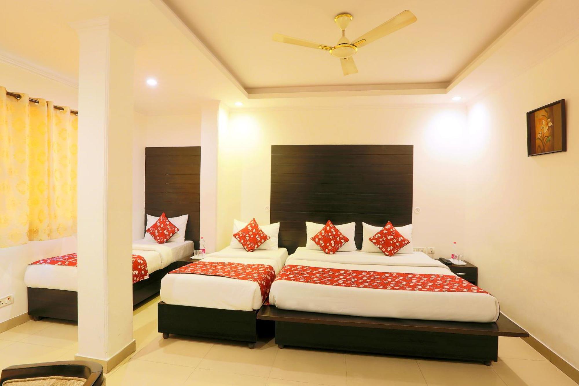 Airport Hotel Chanakya Delhi Ню Делхи Екстериор снимка