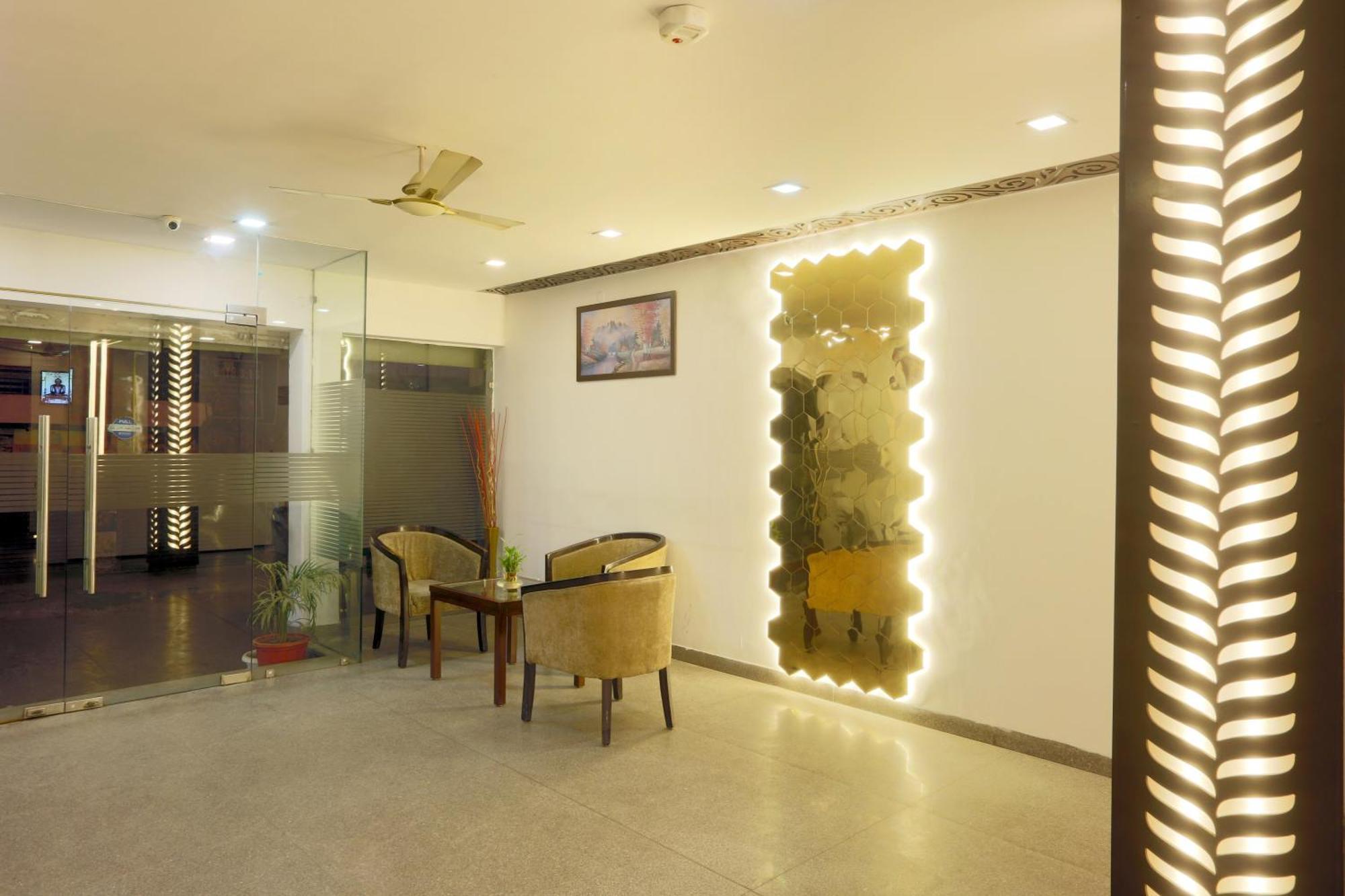 Airport Hotel Chanakya Delhi Ню Делхи Екстериор снимка