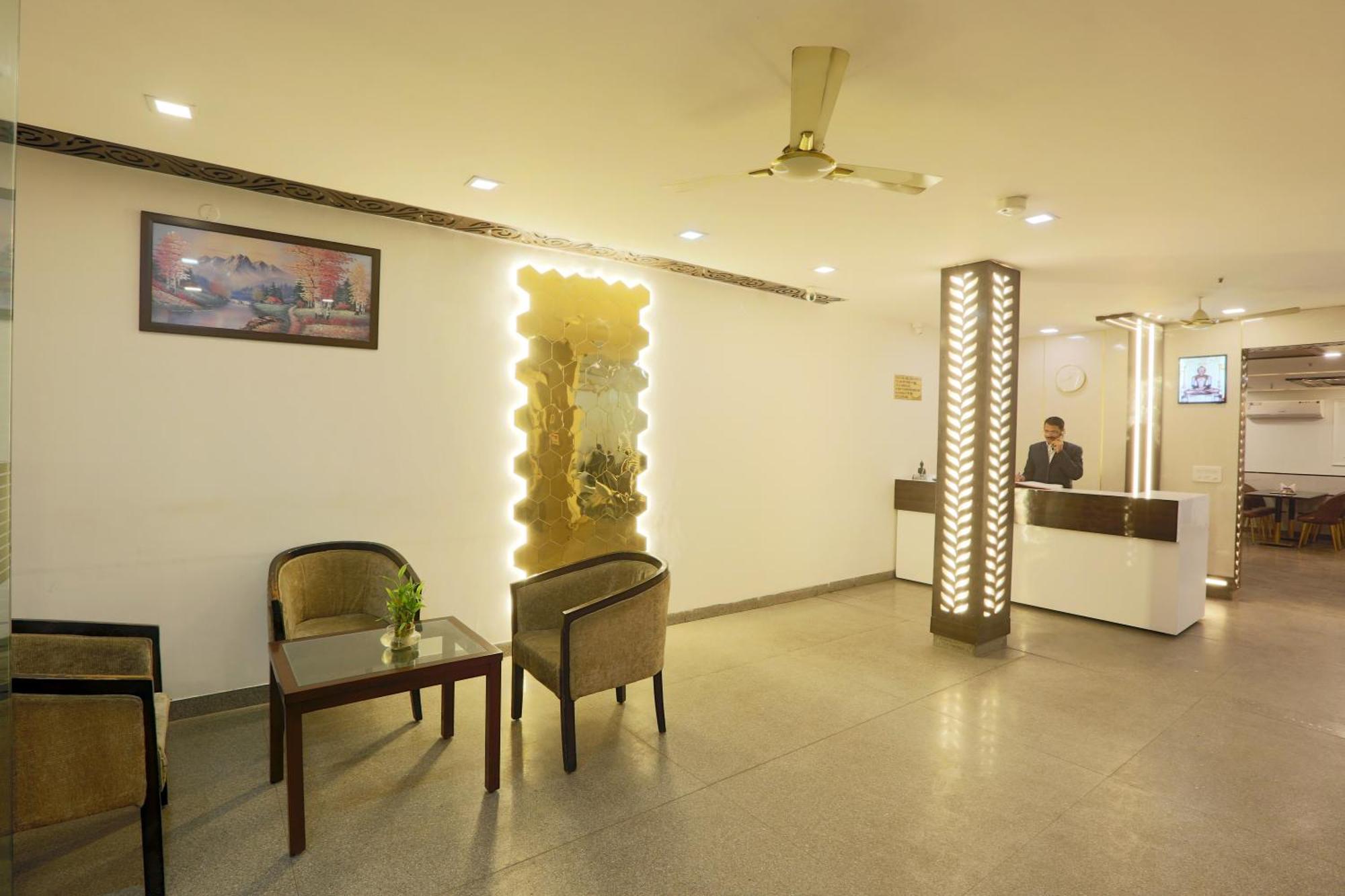 Airport Hotel Chanakya Delhi Ню Делхи Екстериор снимка