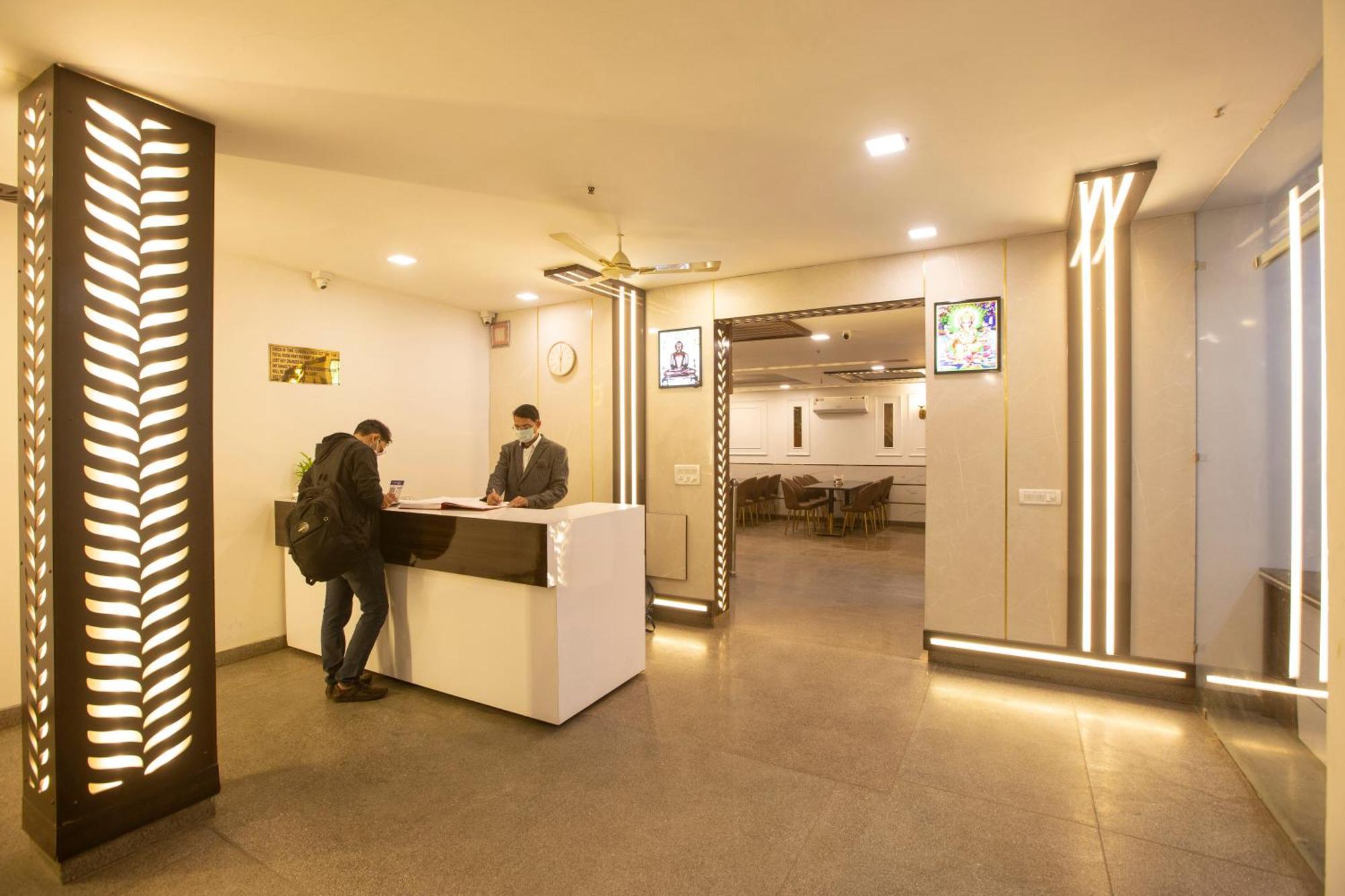 Airport Hotel Chanakya Delhi Ню Делхи Екстериор снимка