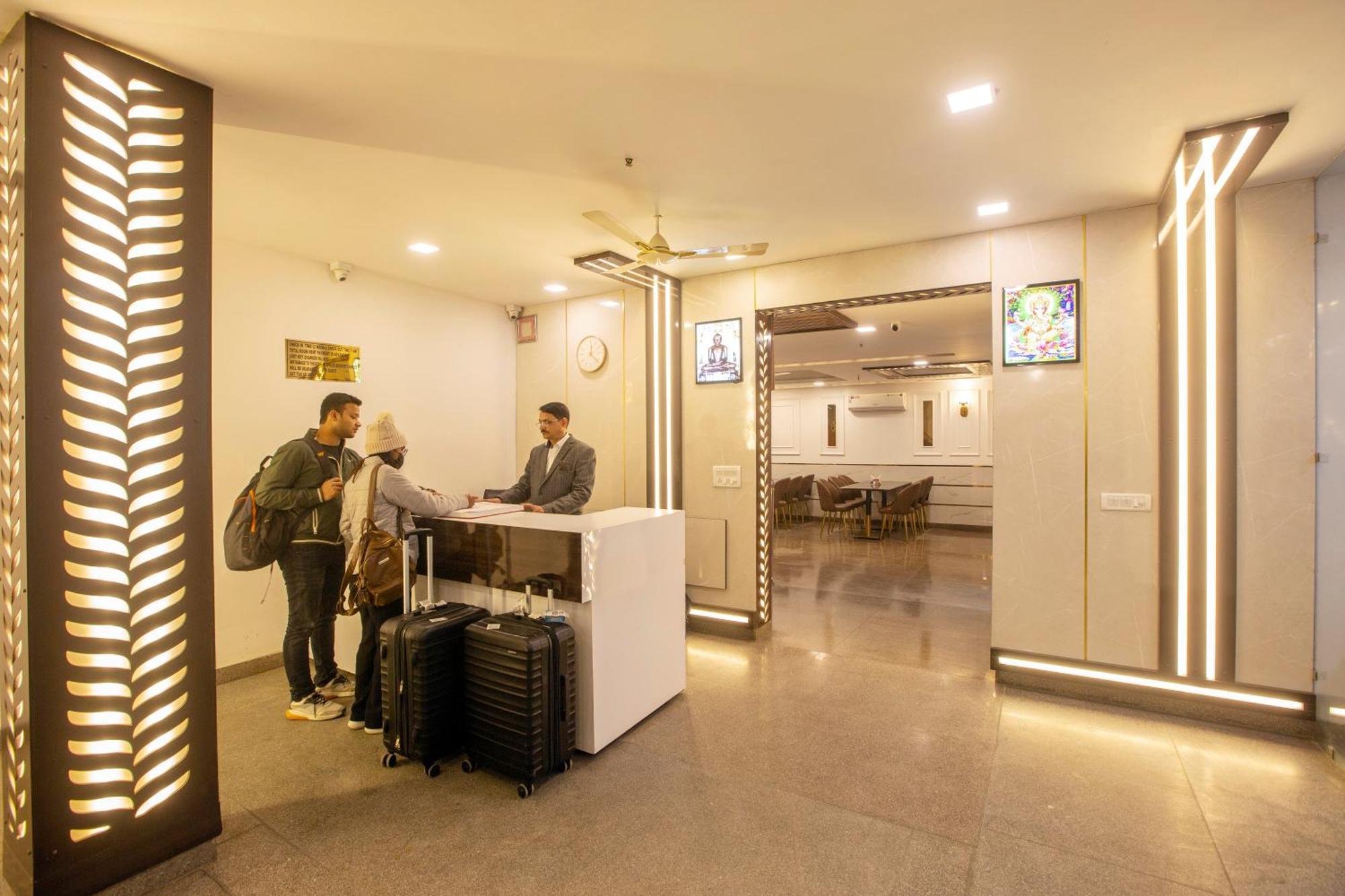 Airport Hotel Chanakya Delhi Ню Делхи Екстериор снимка